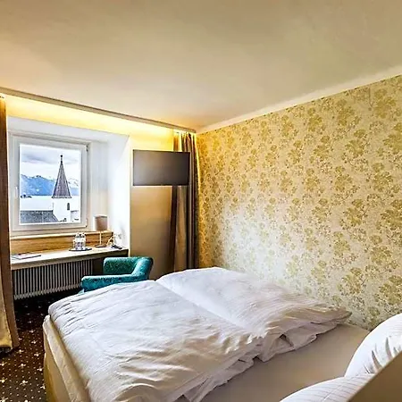 Keramikhotel Goldener Brunnen