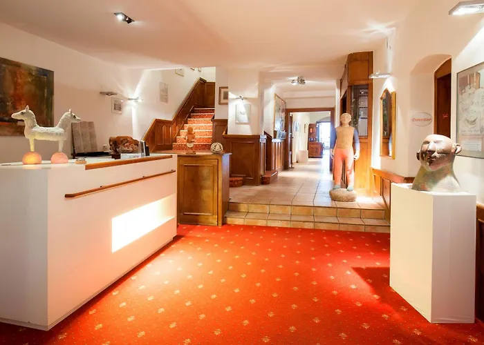 Keramikhotel Goldener Brunnen