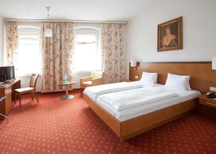 Hotel Keramikhotel Goldener Brunnen Gmunden