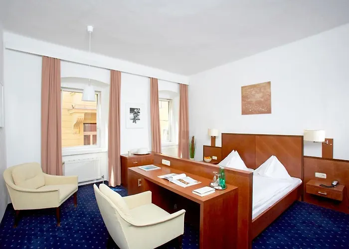 Keramikhotel Goldener Brunnen Hotel Gmunden