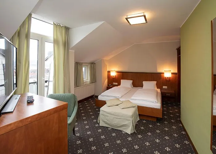 Keramikhotel Goldener Brunnen